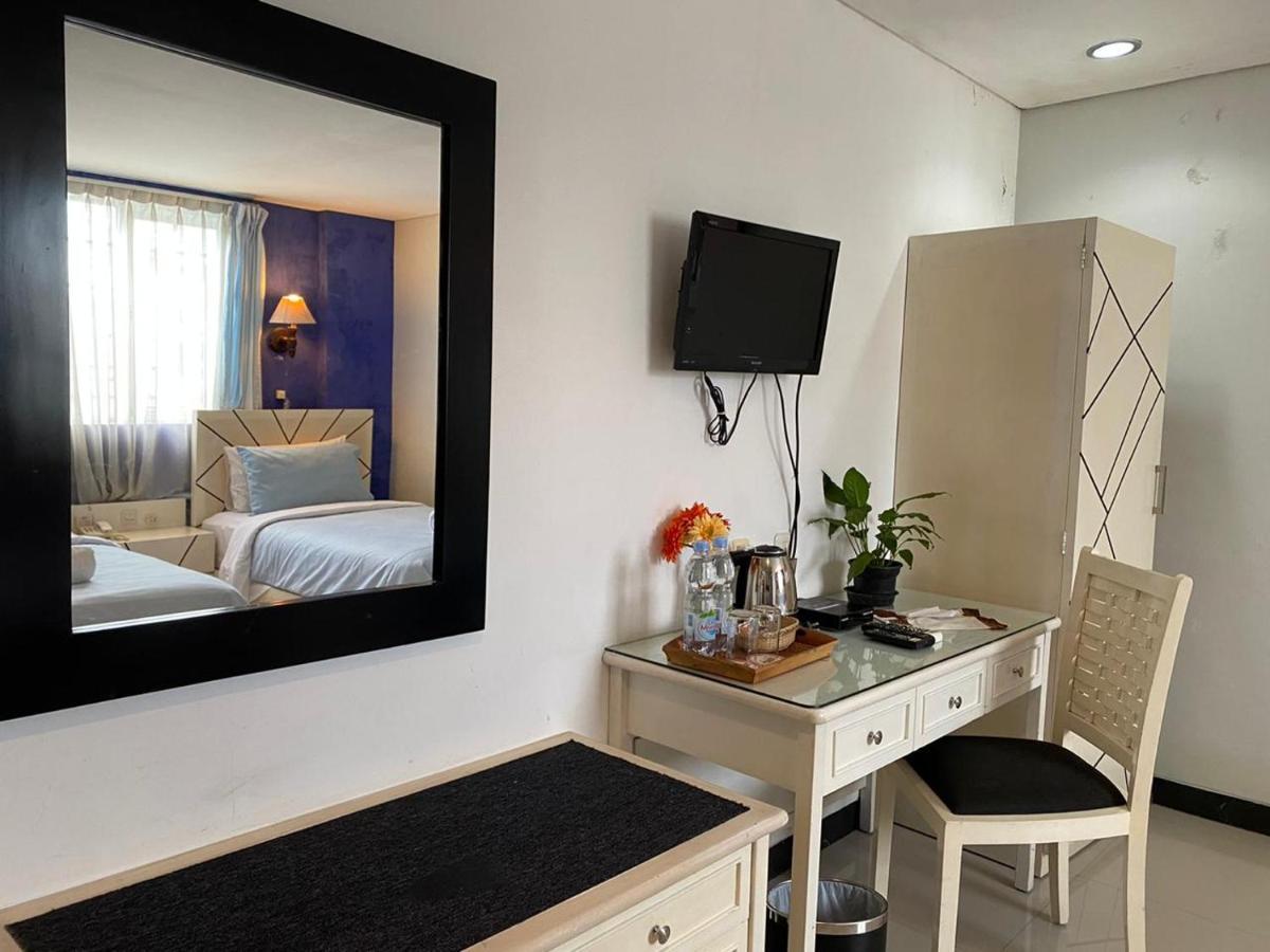 La Nostalgie Boutique Guest House Bandung Exterior foto